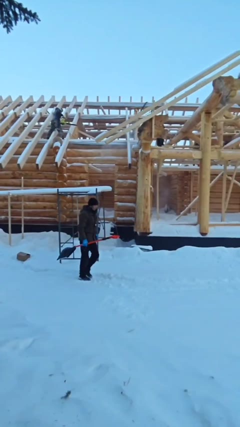 Стоп-кадр из видео: Дом из бревна